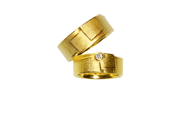 05004+05005-wedding rings, gold 750 and a brillant